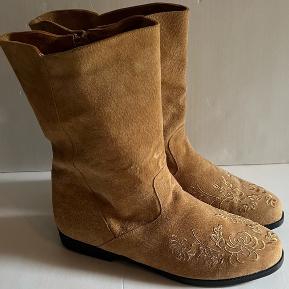 Jack Sprat Tan Suede Embroidered Boots Women's Size 9 1/2 - Picture 1 of 8